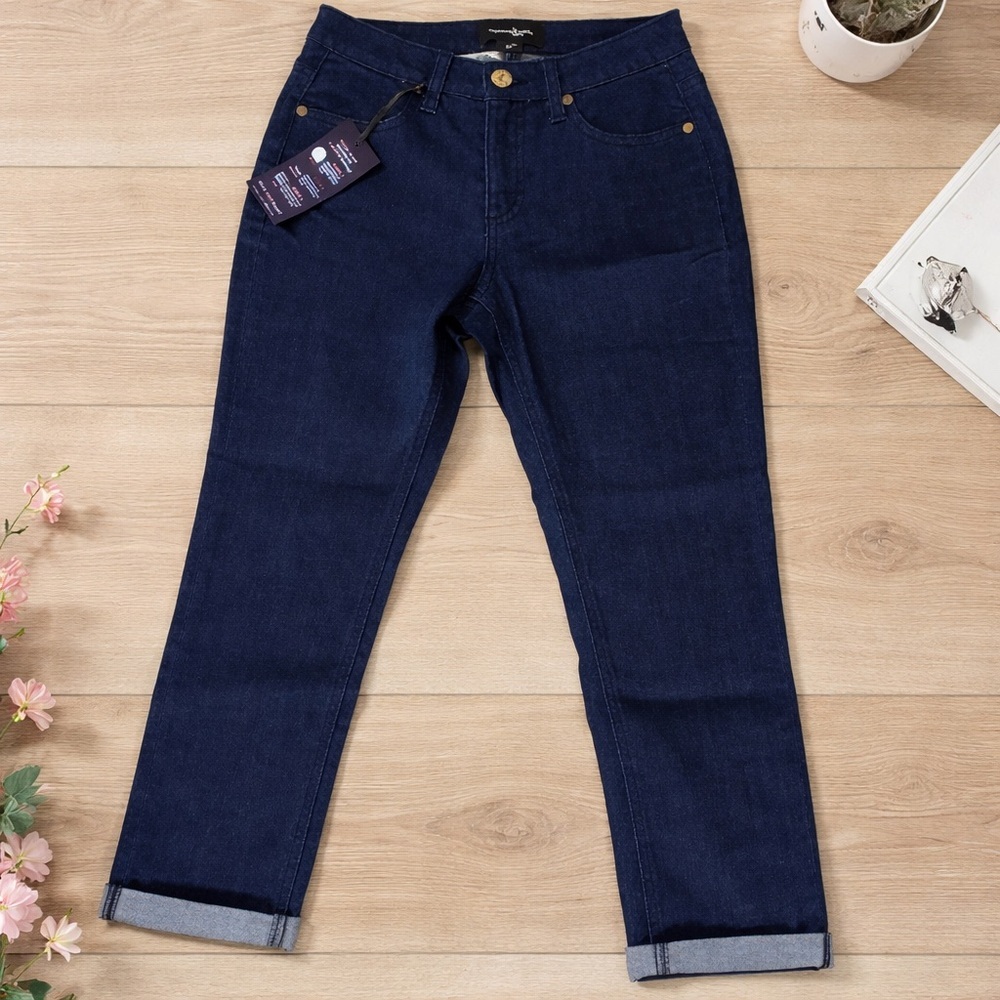 Navy Women's Cropped Jeans - Size 0/2